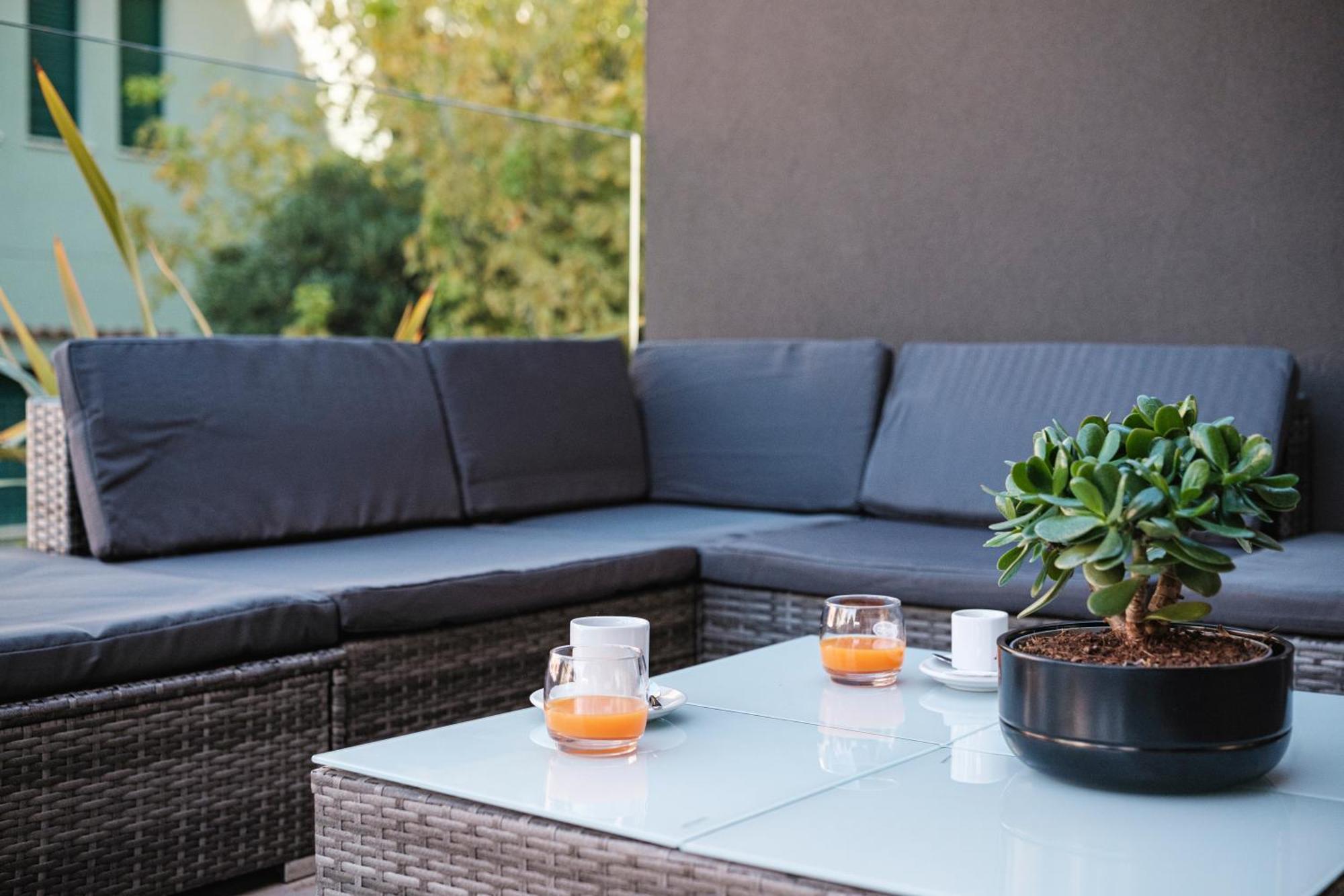 Residence Goldoni6 Suite Apartment Rimini Kültér fotó